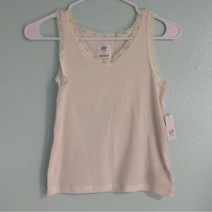Gap White Lace Tank top 🎀